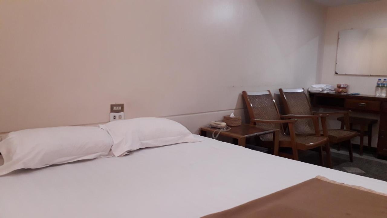 Taim Phyu Hotel Mandalay Exterior photo